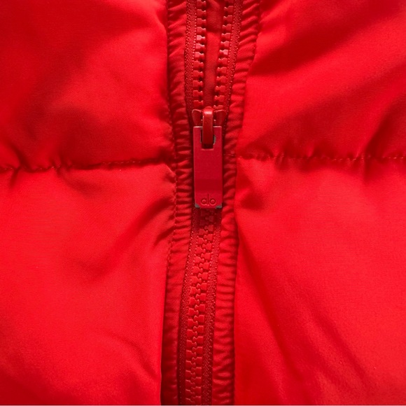 ALO Introspective Puffer Jacket - Picture 7 of 10